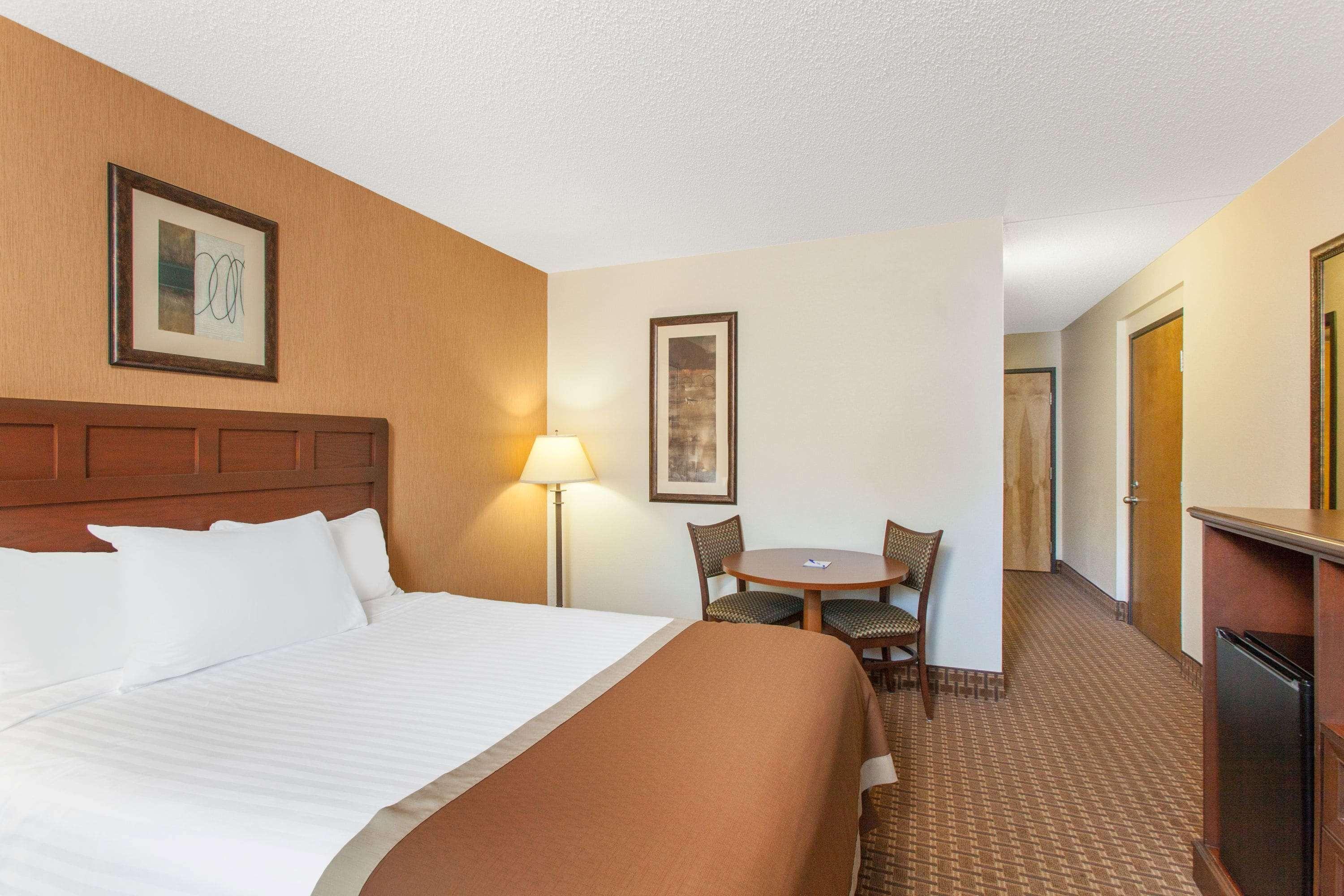 Hotel Baymont By Wyndham Branson - On The Strip Exterior foto